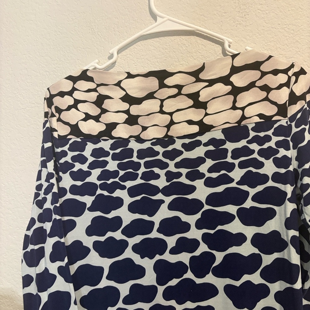 Diane Von Furstenberg Blue and Cream 3/4 Sleeve Dress 100% silk - Picture 7 of 8